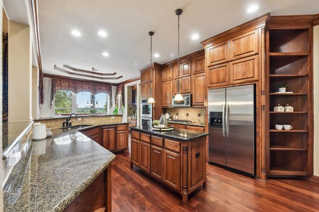 10500 Avery Club DR 10, Austin, TX 78717