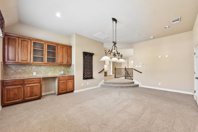 10500 Avery Club DR 10, Austin, TX 78717