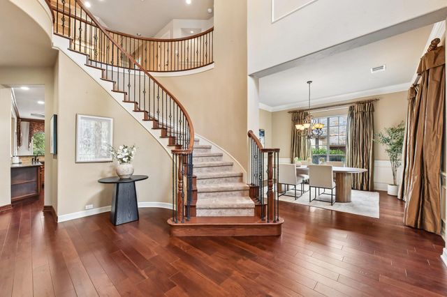 10500 Avery Club DR 10, Austin, TX 78717
