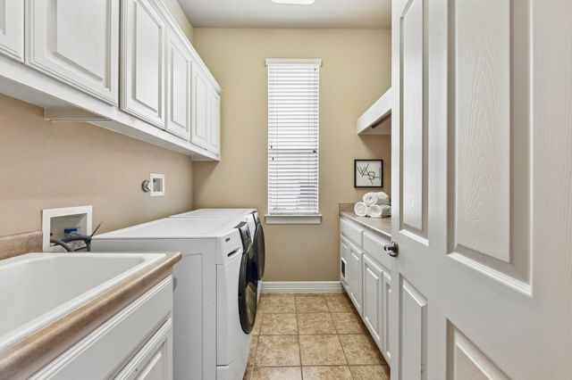 10500 Avery Club DR 10, Austin, TX 78717