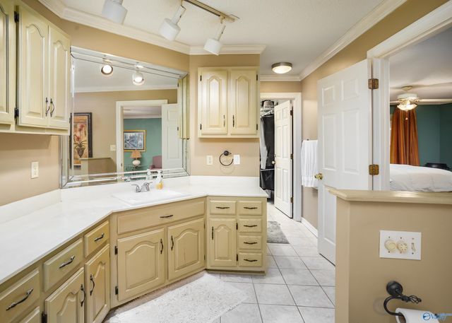 7607 Lakewood Drive, Florence, AL 35634