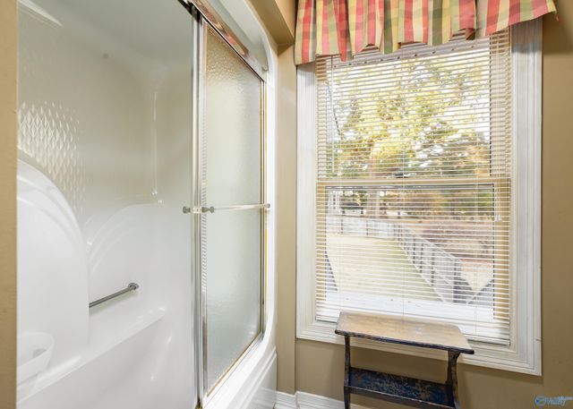 7607 Lakewood Drive, Florence, AL 35634