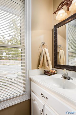 7607 Lakewood Drive, Florence, AL 35634