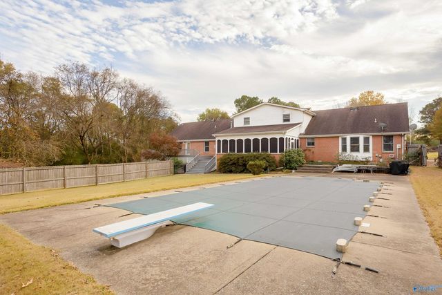 7607 Lakewood Drive, Florence, AL 35634