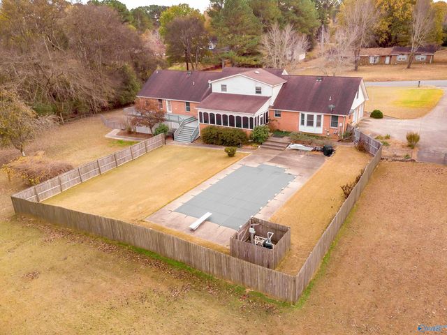 7607 Lakewood Drive, Florence, AL 35634