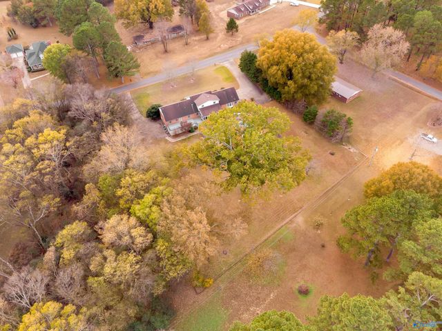 7607 Lakewood Drive, Florence, AL 35634