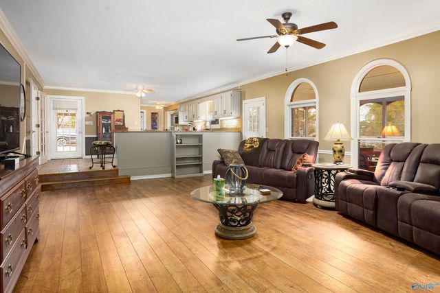 7607 Lakewood Drive, Florence, AL 35634