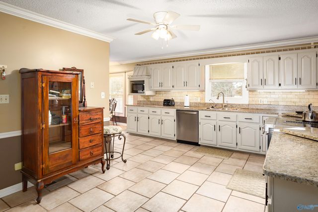 7607 Lakewood Drive, Florence, AL 35634