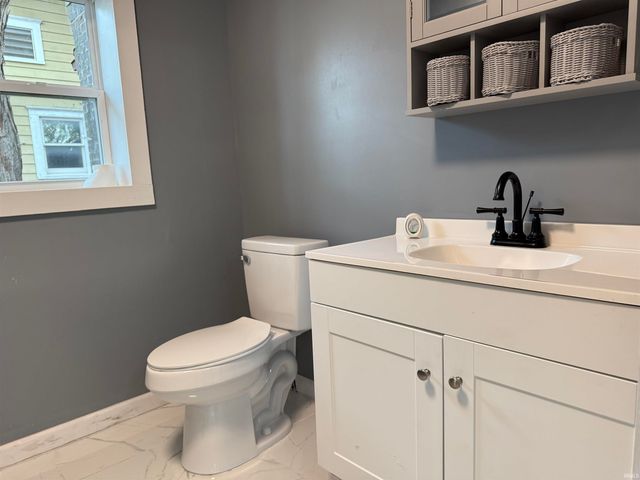 1302 Busseron Street, Vincennes, IN 47591