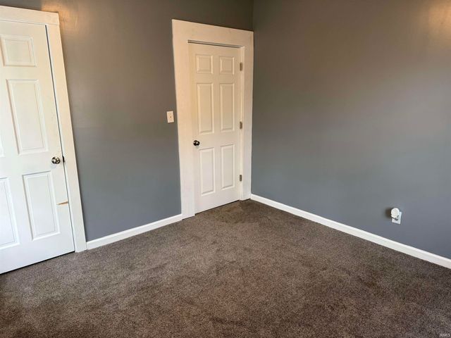 1302 Busseron Street, Vincennes, IN 47591