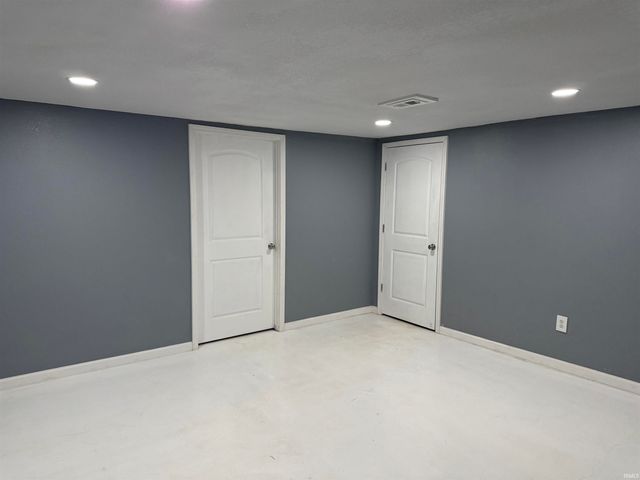 1302 Busseron Street, Vincennes, IN 47591