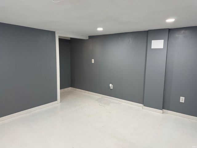 1302 Busseron Street, Vincennes, IN 47591