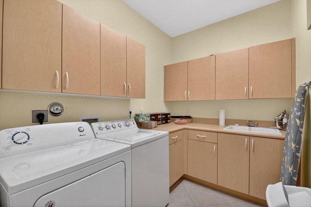 9881 Casa Mar Drive, Lake Worth, FL 33467