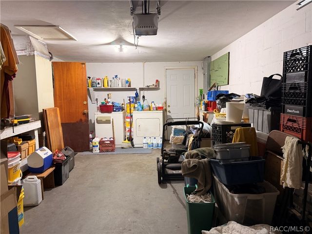 66 S Washington Street, Beverly Hills, FL 34465