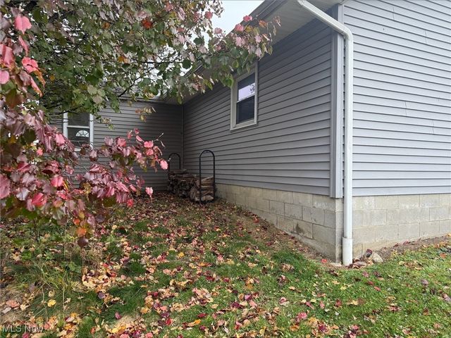 454 Garver Drive, Youngstown, OH 44512