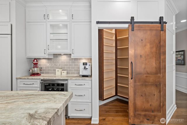 26555 SE 15th Street, Sammamish, WA 98075