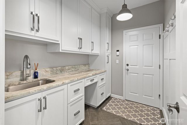 26555 SE 15th Street, Sammamish, WA 98075