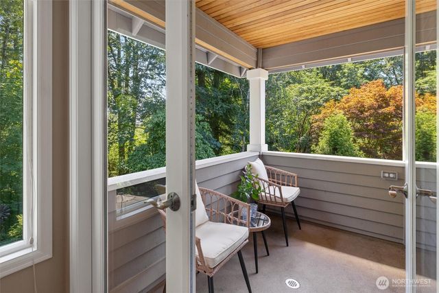 26555 SE 15th Street, Sammamish, WA 98075