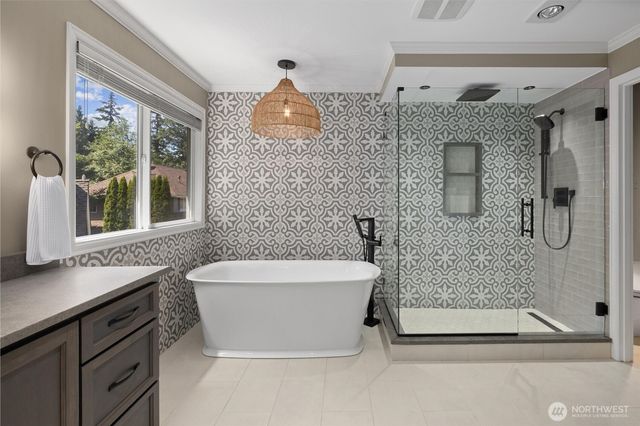 26555 SE 15th Street, Sammamish, WA 98075