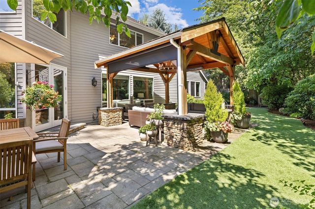 26555 SE 15th Street, Sammamish, WA 98075