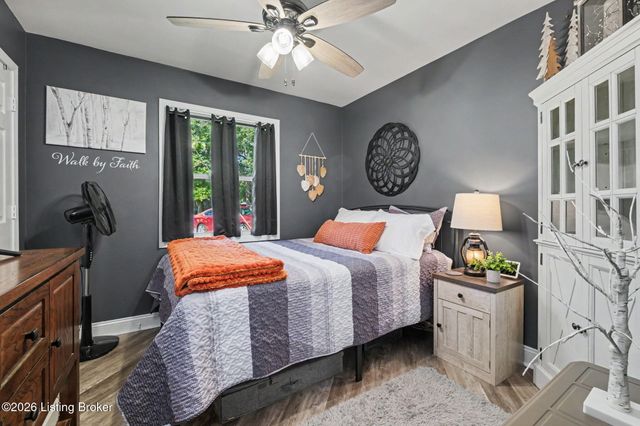4819 Determine Ln, Louisville, KY 40216