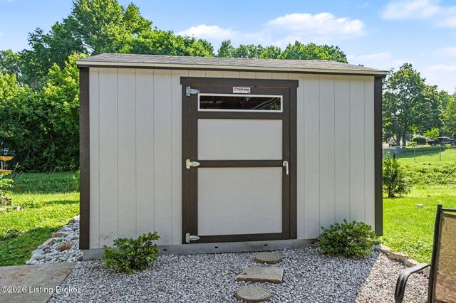 4819 Determine Ln, Louisville, KY 40216