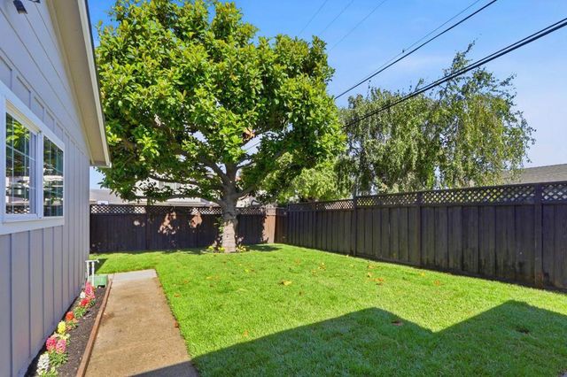 1616 Ark Street, San Mateo, CA 94403