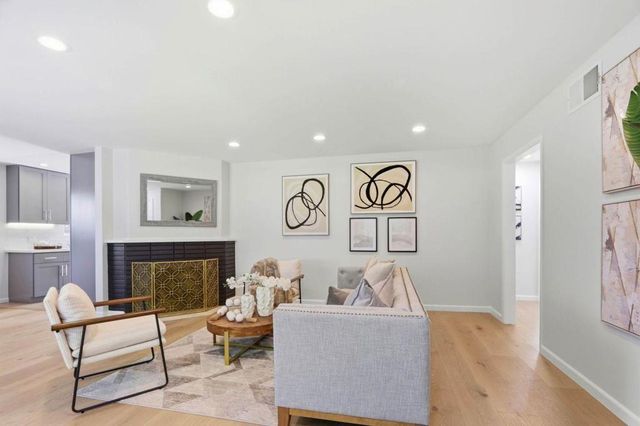 1616 Ark Street, San Mateo, CA 94403
