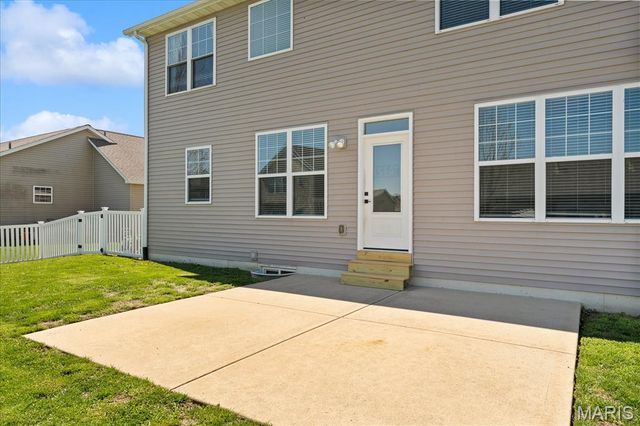 3151 Birmingham Drive, Glen Carbon, IL 62034