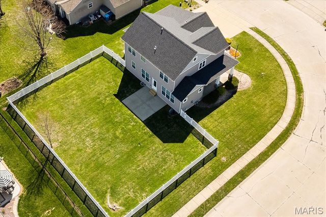 3151 Birmingham Drive, Glen Carbon, IL 62034
