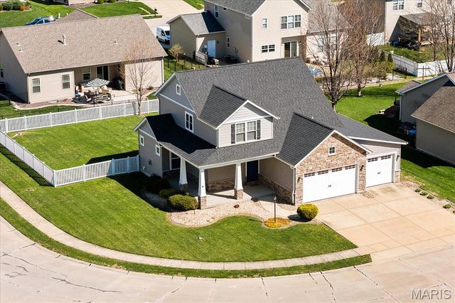 3151 Birmingham Drive, Glen Carbon, IL 62034