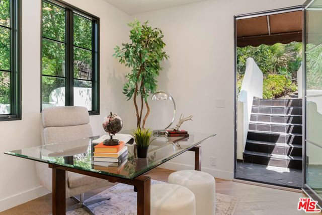 8171 Tianna Road, Los Angeles, CA 90046