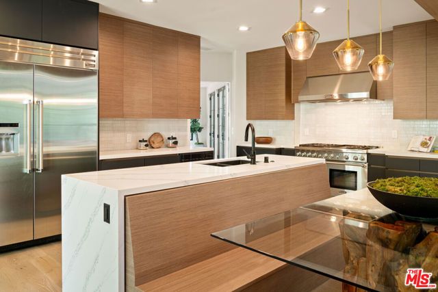 8171 Tianna Road, Los Angeles, CA 90046