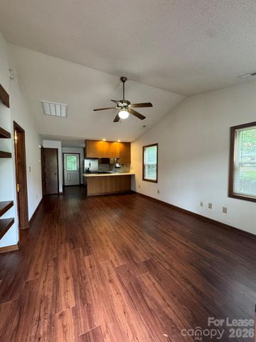107 Bogey Lane, Mooresville, NC 28117