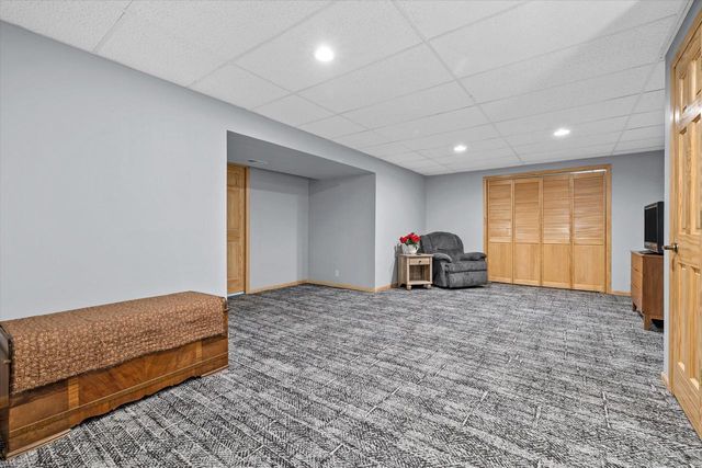 8450 Heritage COURT, Oak Creek, WI 53154