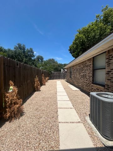 7501 April Lane, North Richland Hills, TX 76182