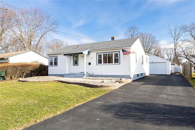 178 Ardella St, Gates, NY 14606