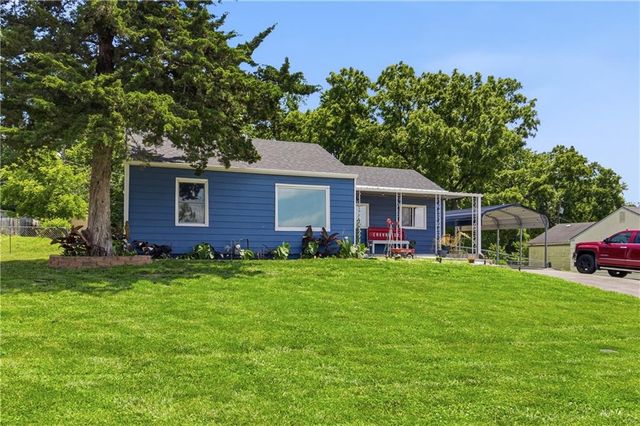 1501 N 94th Street, Kansas City, KS 66112