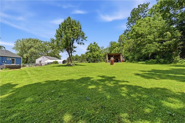 1501 N 94th Street, Kansas City, KS 66112