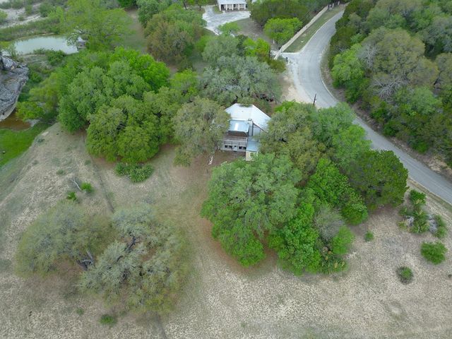 929 Red Bluff Creek, Pipe Creek, TX 78063
