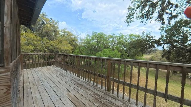 929 Red Bluff Creek, Pipe Creek, TX 78063
