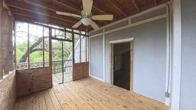 929 Red Bluff Creek, Pipe Creek, TX 78063