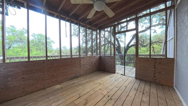 929 Red Bluff Creek, Pipe Creek, TX 78063