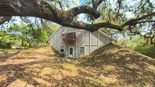 929 Red Bluff Creek, Pipe Creek, TX 78063