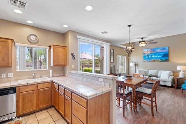 9750 N MONTEREY Drive 64, Fountain Hills, AZ 85268