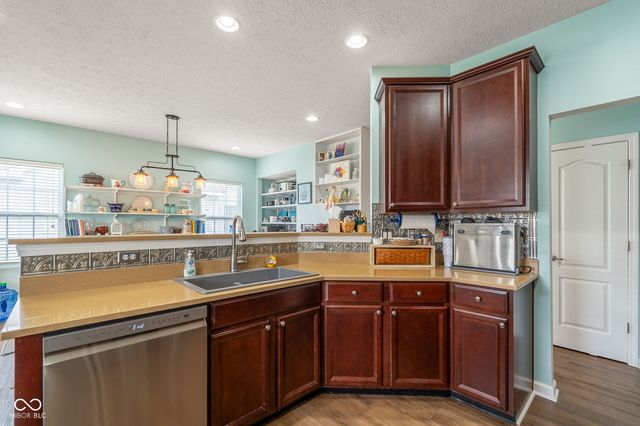 1193 Fantail Drive, Greenwood, IN 46143
