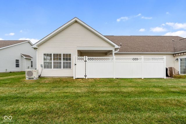 1193 Fantail Drive, Greenwood, IN 46143