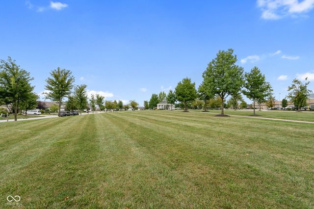 1193 Fantail Drive, Greenwood, IN 46143
