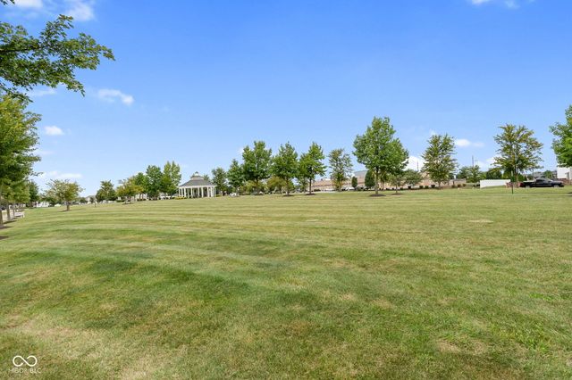 1193 Fantail Drive, Greenwood, IN 46143