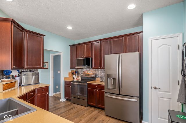 1193 Fantail Drive, Greenwood, IN 46143